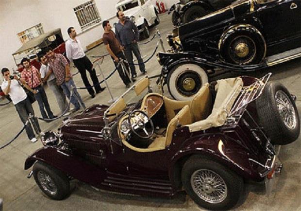 نمایشگاه عکس خودروهای قاجار، به مناسبت هفته میراث فرهنگی